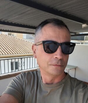Manuel