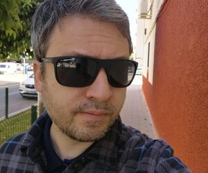 Manuel