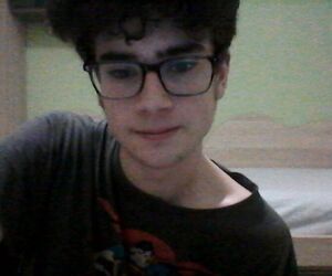 Adri?n