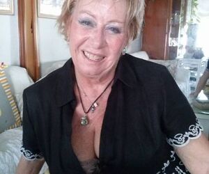 PILAR LLAVERO