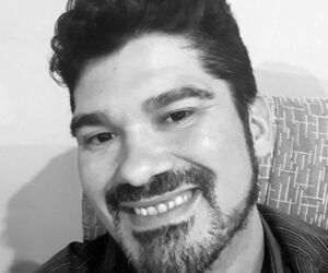 Luis Reina