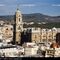 Tomar café o tapitas en centro de Málaga