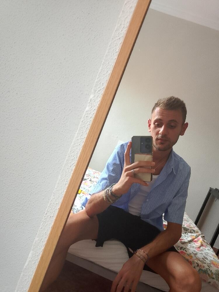 Foto de perfil de Alejandro